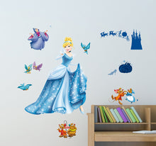 Laden Sie das Bild in den Galerie-Viewer, Wandsticker Wandtattoo Aufkleber Cinderella