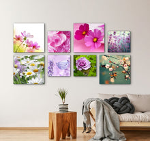 Laden Sie das Bild in den Galerie-Viewer, Wandbild selbstklebend Blüten Blumen Schmetterling 19 x 19 cm
