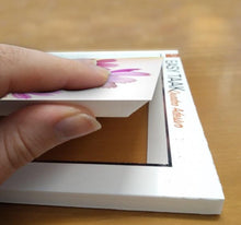 Laden Sie das Bild in den Galerie-Viewer, Wandbild selbstklebend Blumen Margeriten 28,5 x 28,5 cm